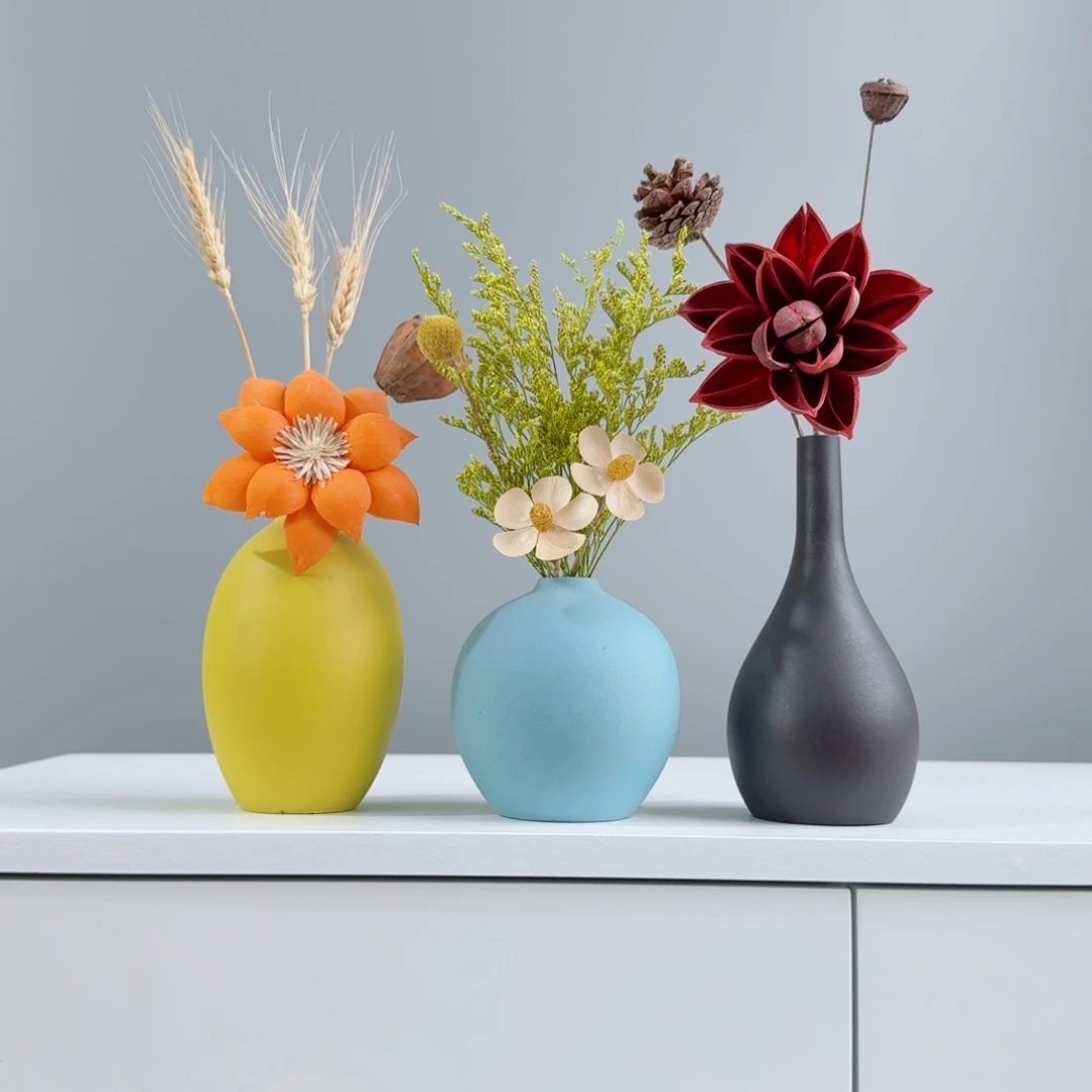 瓷片陶瓷小花瓶含花总高约20-30cm