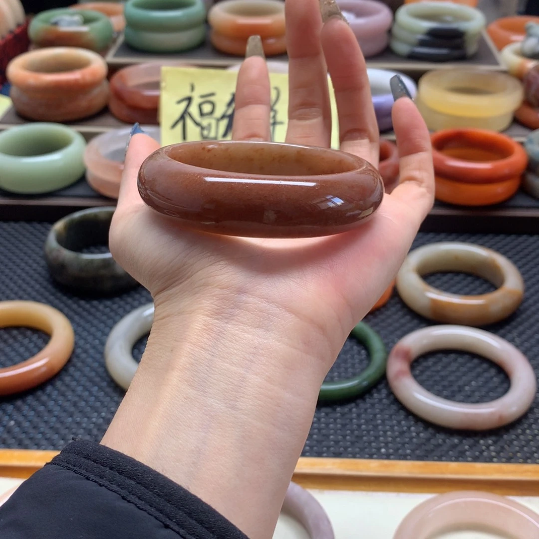 石英质玉未镶嵌手镯