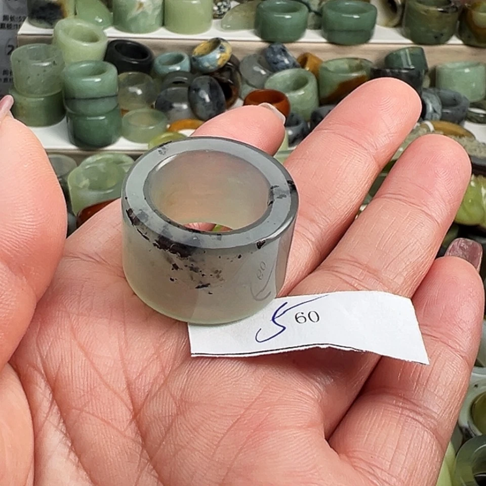 【闪购商品】未镶嵌蛇纹石玉戒指永**前