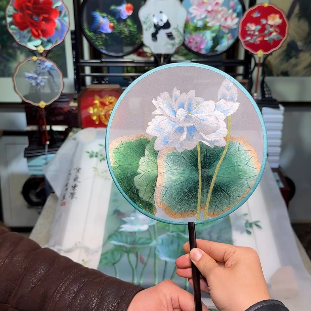 刺绣刺绣工艺精湛