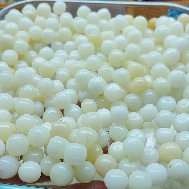 白玉菩提吊坠瑕疵12-10白玉桶珠200颗