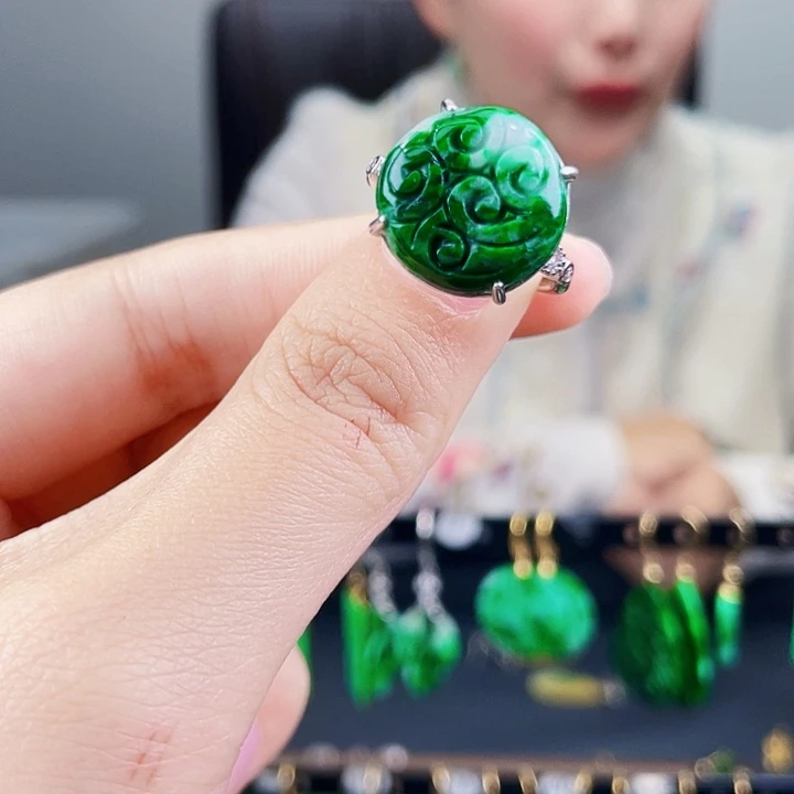 翡翠戒指银S925镶嵌饰品