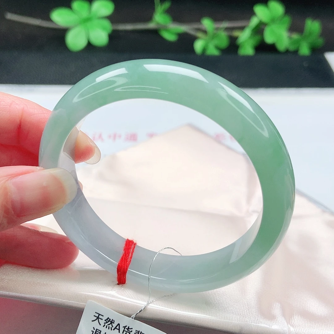 翡翠未镶嵌手镯56圈