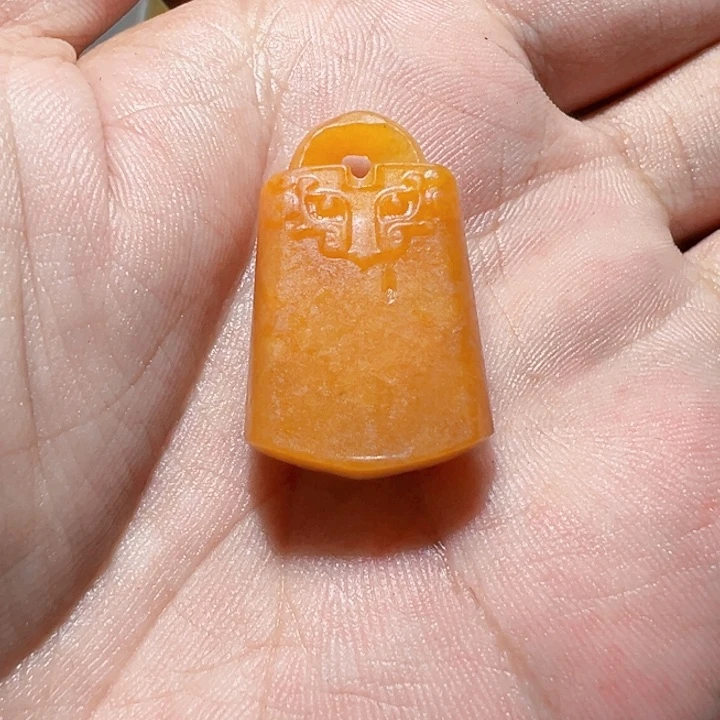 和田玉（糖玉）未镶嵌颈饰用****3