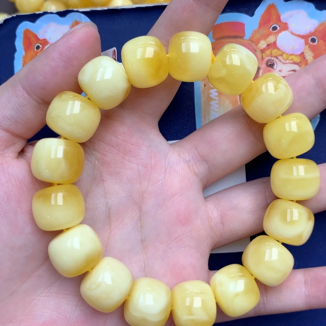 蜜蜡未镶嵌珠宝奇石251