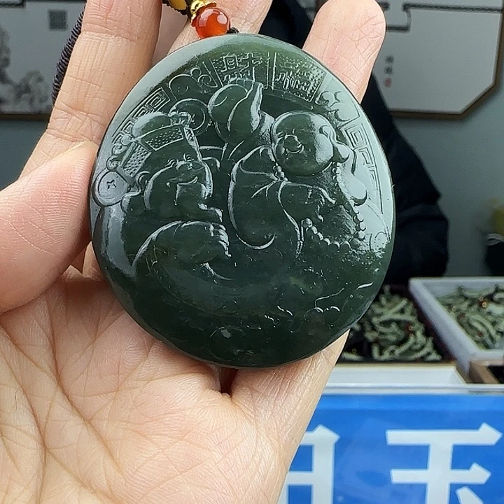 和田玉未镶嵌颈饰