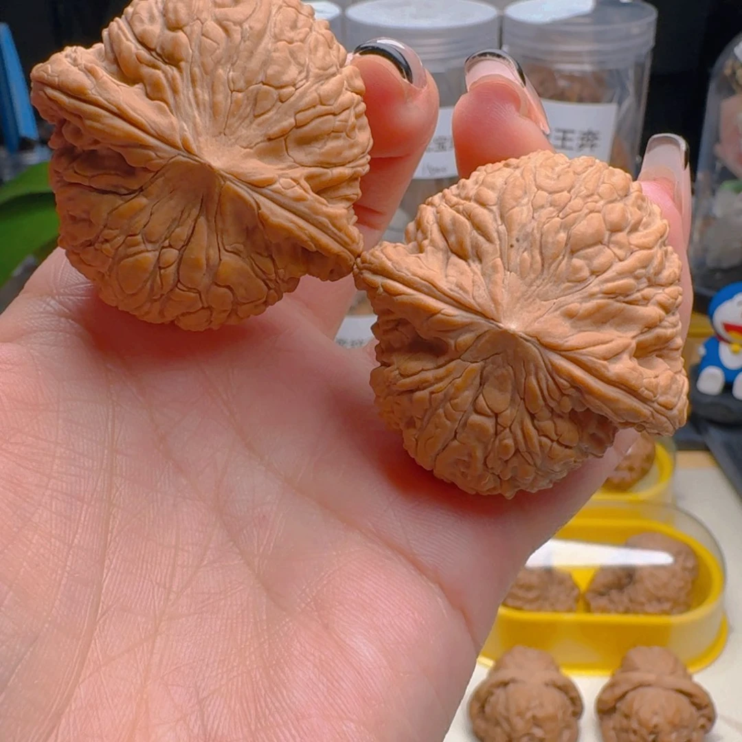 核桃把件43尺寸泥鳅背