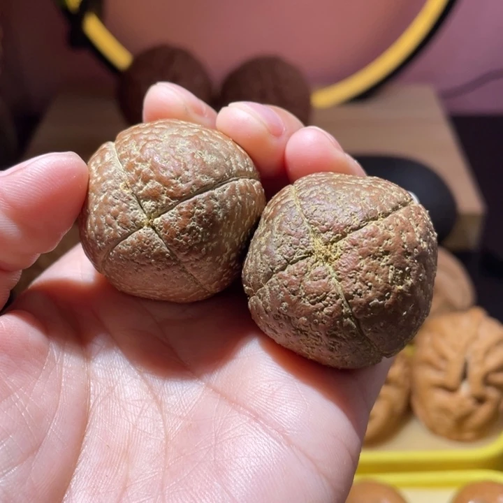 桃核把件四瓣金刚菩提微瑕