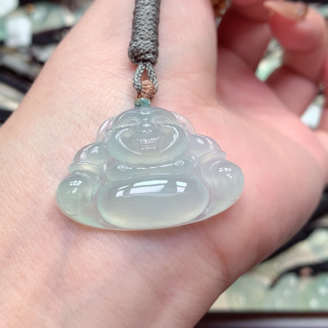 翡翠未镶嵌颈饰佛公