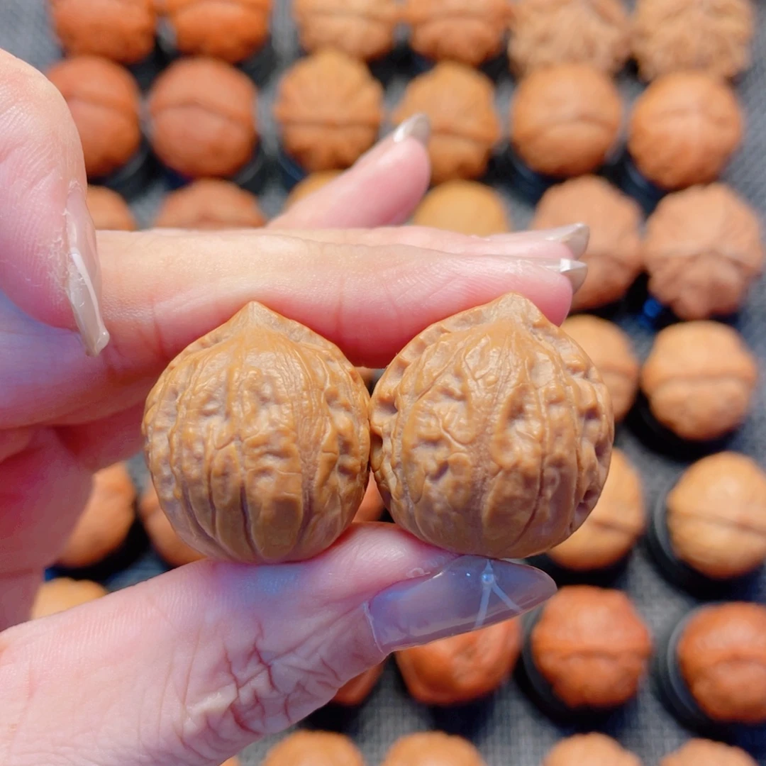 把件文玩核桃小石头