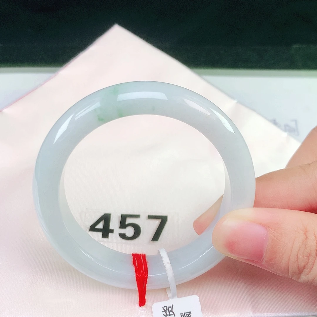 未镶嵌手镯（圆镯）翡翠