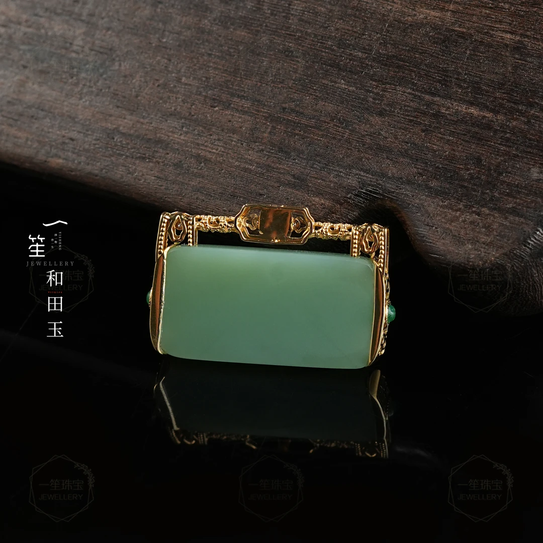 【一笙珠宝】天然和田玉碧玉如意锁吊坠18k镶嵌