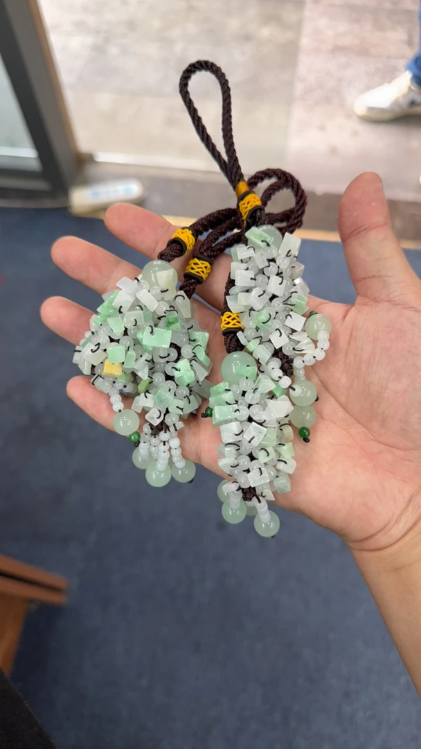 纯天然缅甸a货翡翠挂件