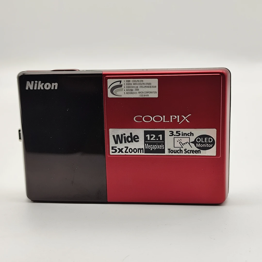 9新 Nikon/尼康 ccd相机 尼康s70 1200w像素 大屏幕