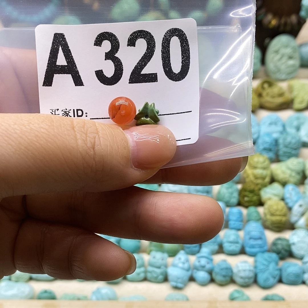 南红玛瑙未镶嵌珠宝奇石