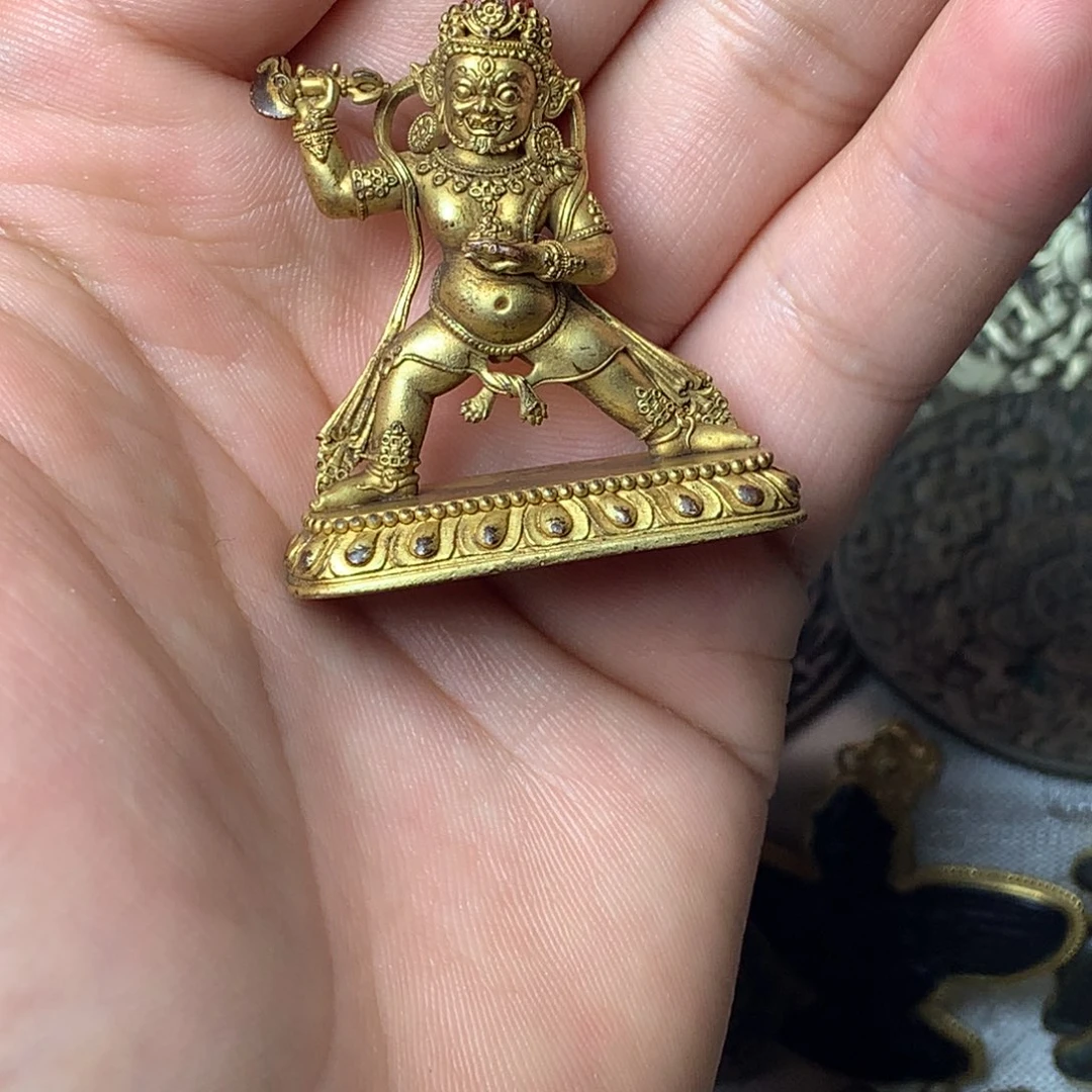 泥塑直播间漏价老佛像清