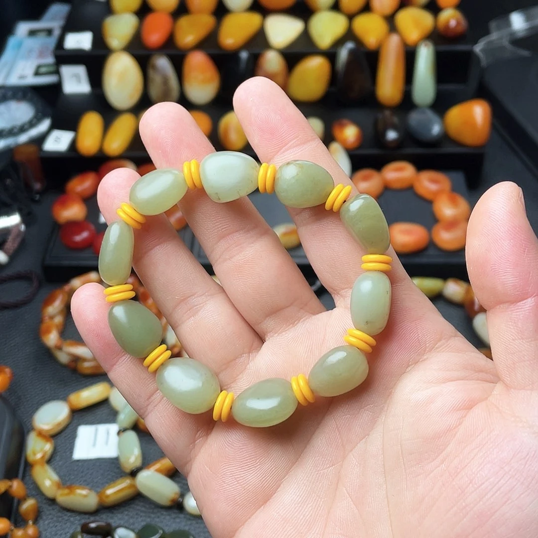 和田玉吊坠(赠链)未镶嵌