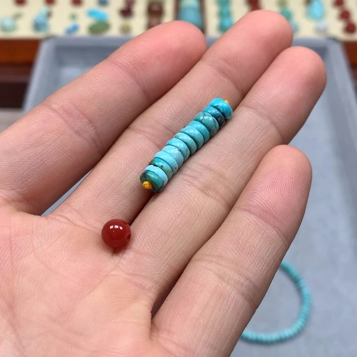 南红玛瑙配饰未镶嵌