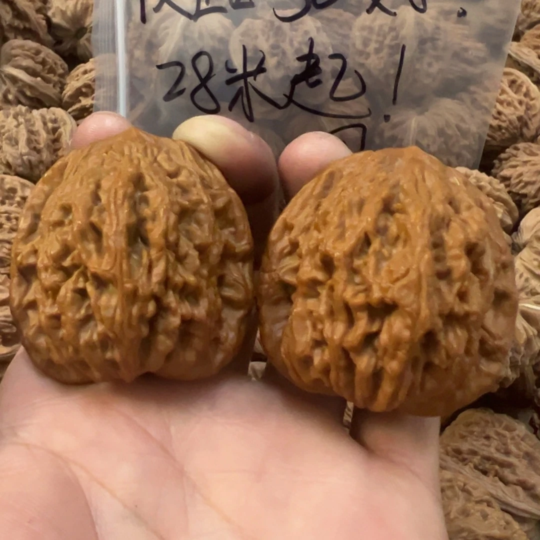 坤*44尺麦穗虎头文玩核桃