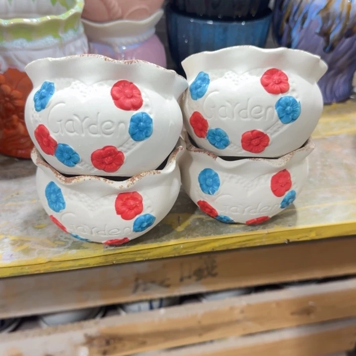 凑9块包邮，有孔，陶瓷花盆