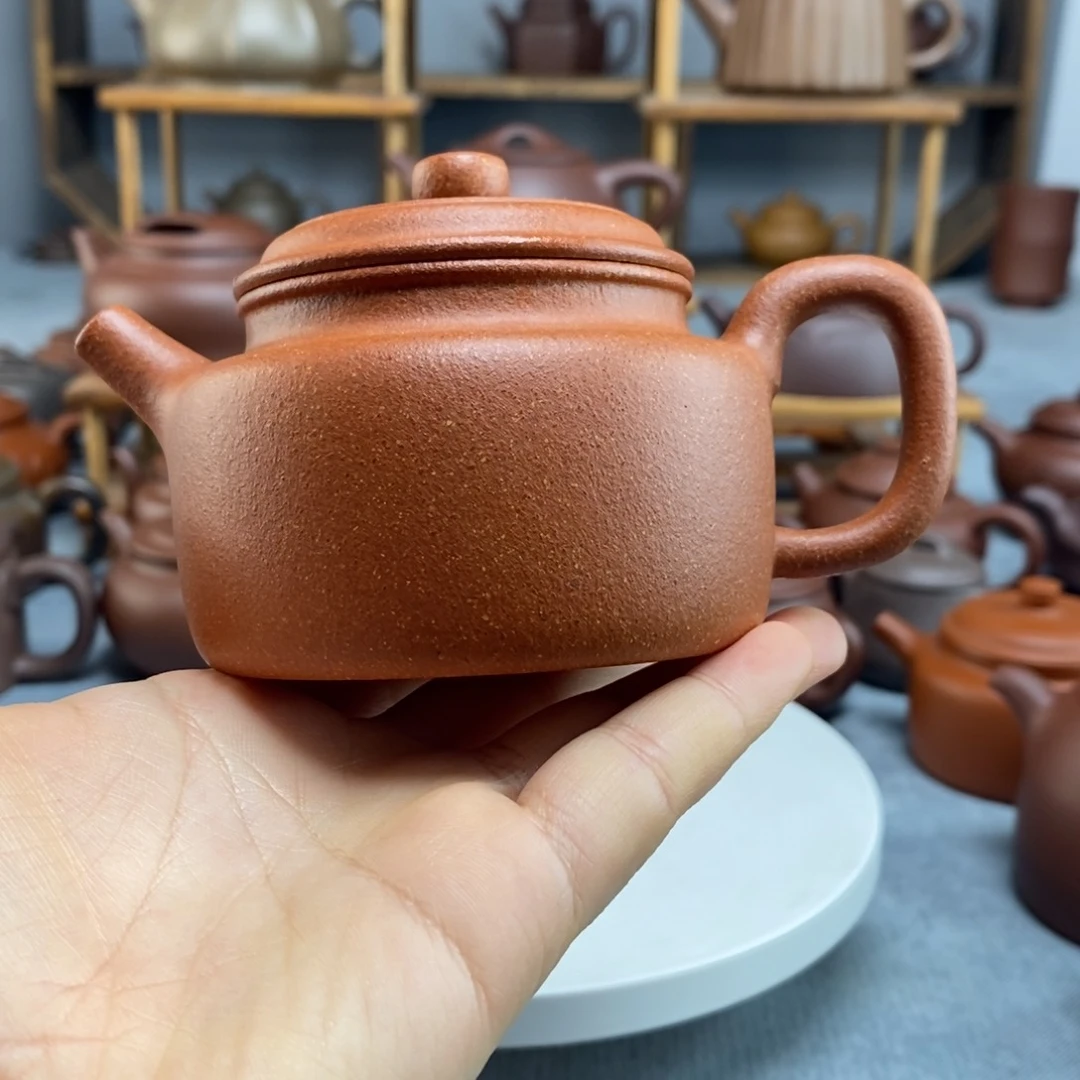 紫砂茶壶红降坡德中