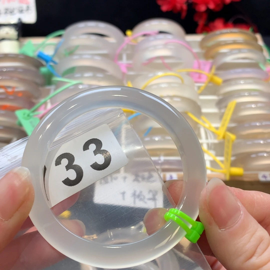 玛瑙/玉髓手镯未镶嵌