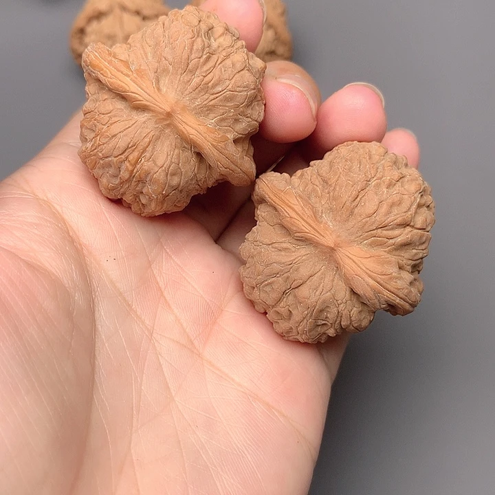 把件文玩核桃血麒麟