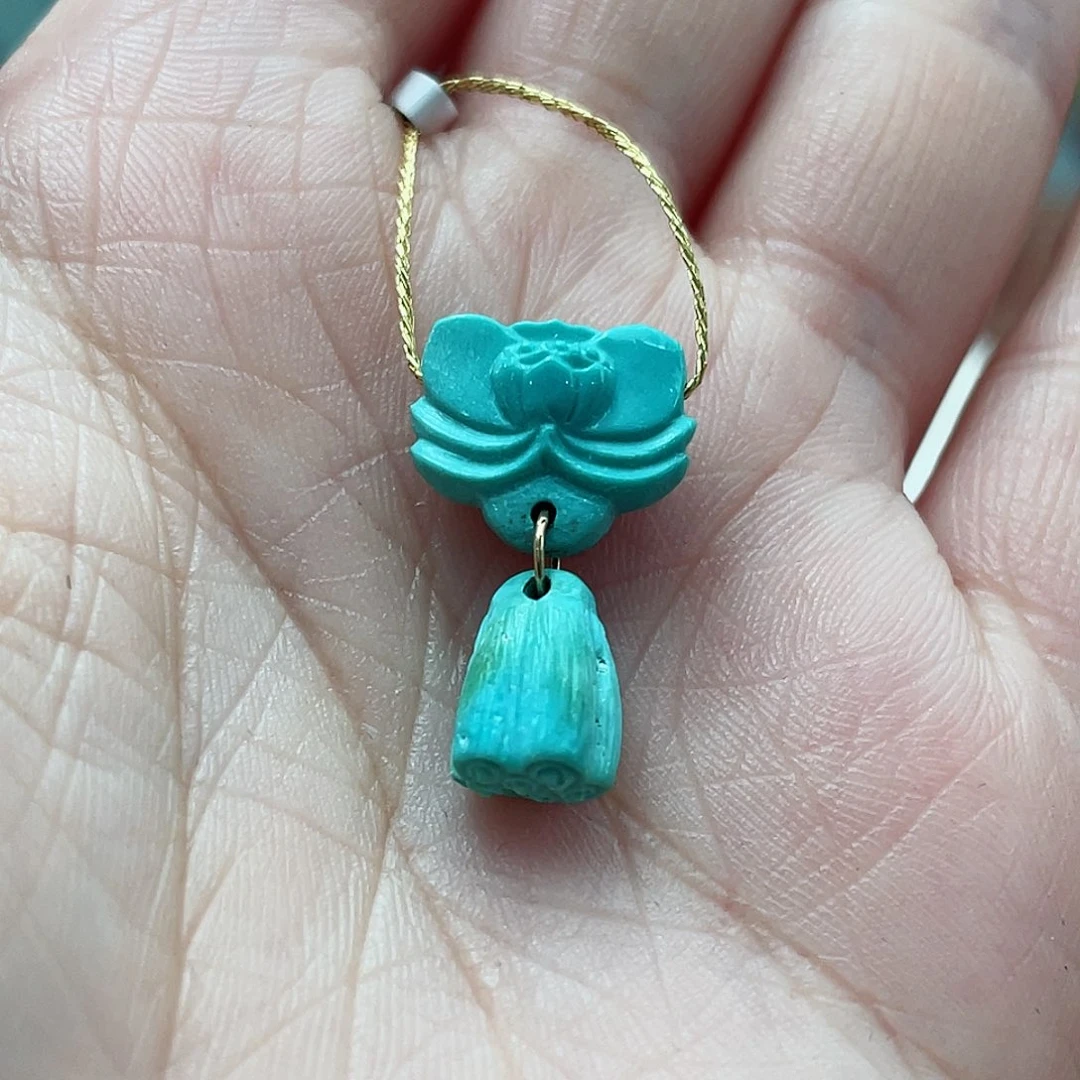 绿松石颈饰未镶嵌