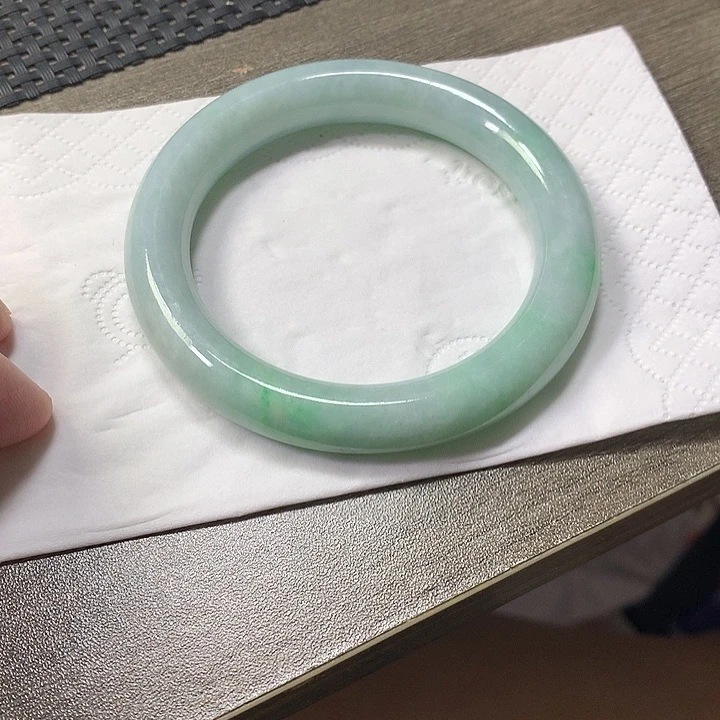 翡翠未镶嵌颈饰57.8圆条