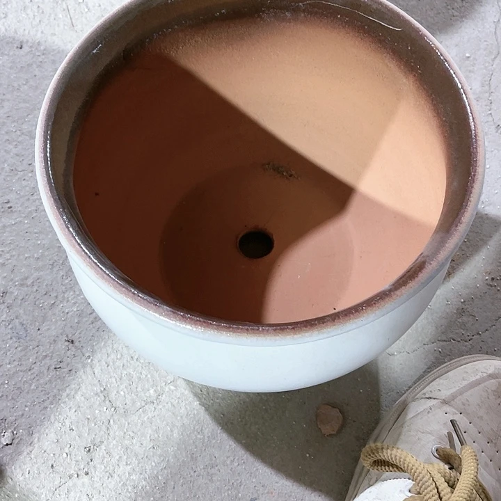 红陶口径25高度18一只小瑕疵