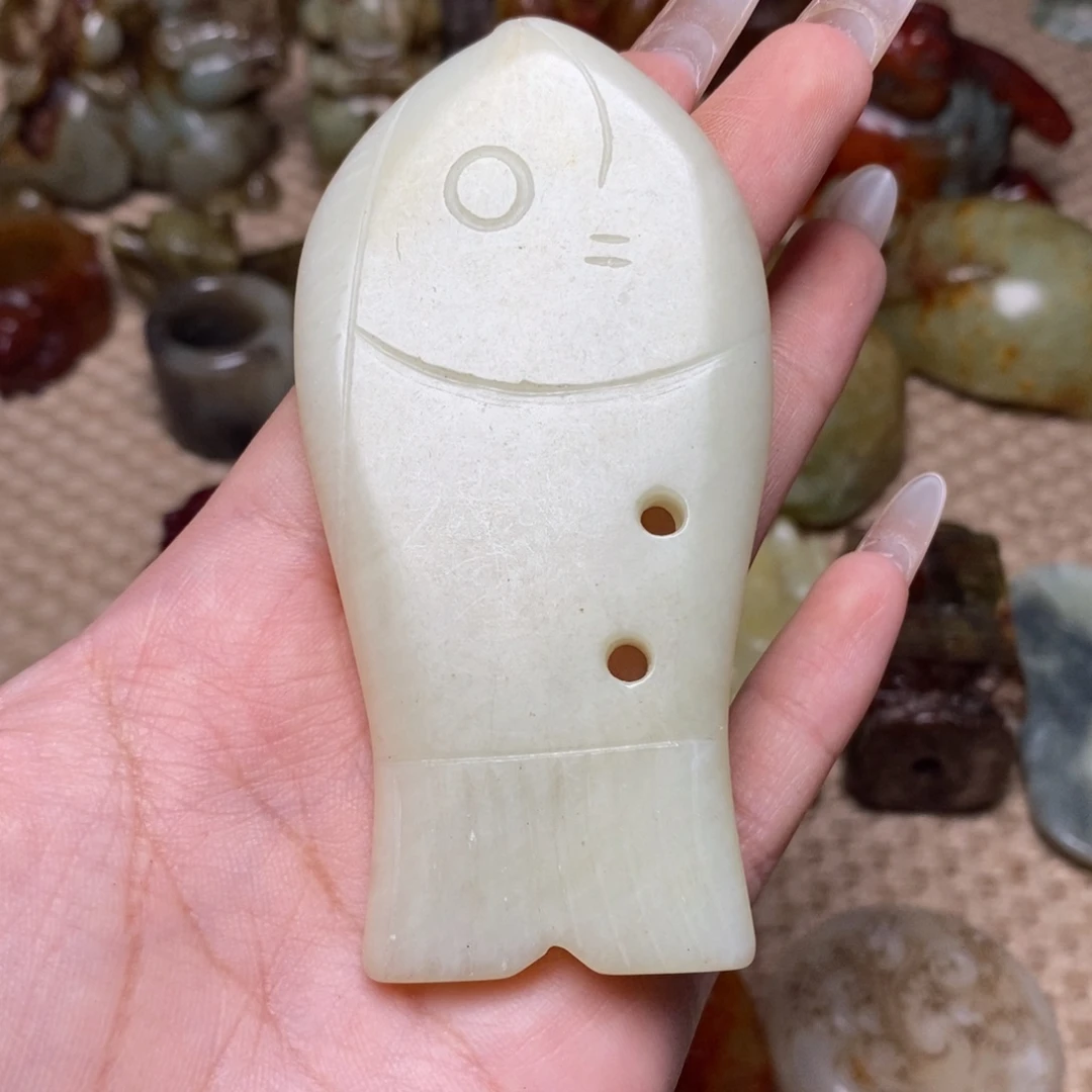 未镶嵌蛇纹石玉颈饰