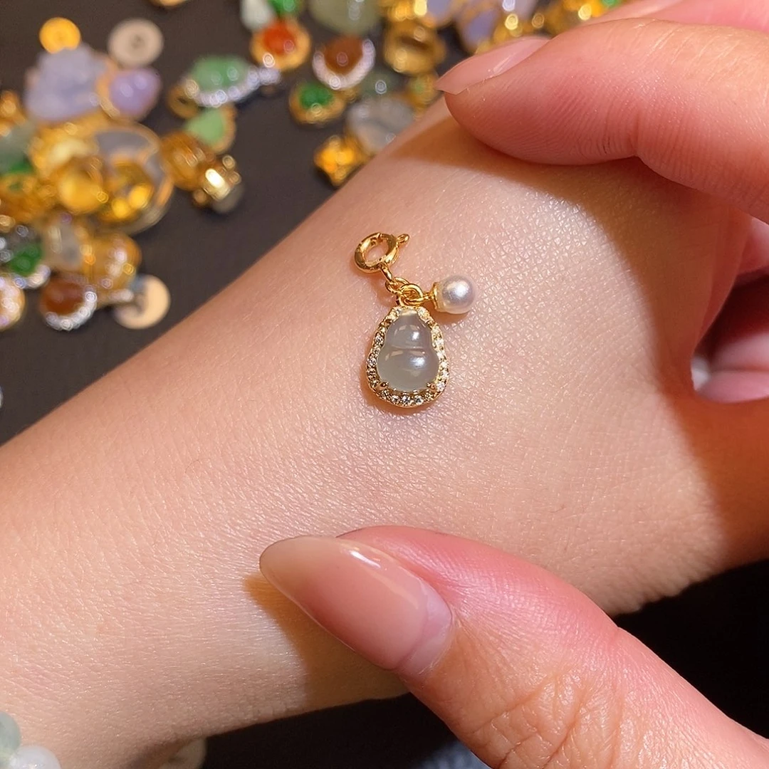 翡翠银S925镶嵌颈饰翡翠