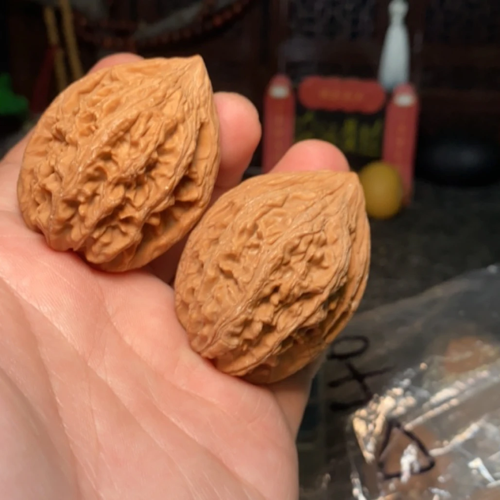 A009文玩核桃野生小众大沽石全品边39肚39高50重52克