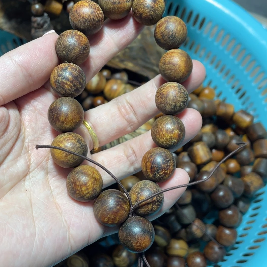 扇子贡木手串定制1.5