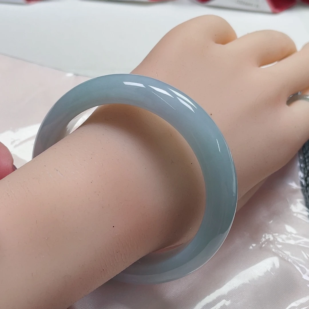 翡翠手镯（圆镯）未镶嵌缅甸翡翠手镯57圈