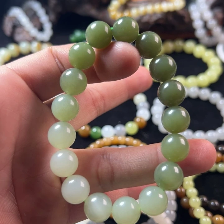 和田玉未镶嵌手串