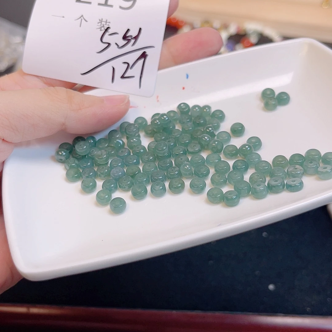 水晶珠宝半成品未镶嵌219 。