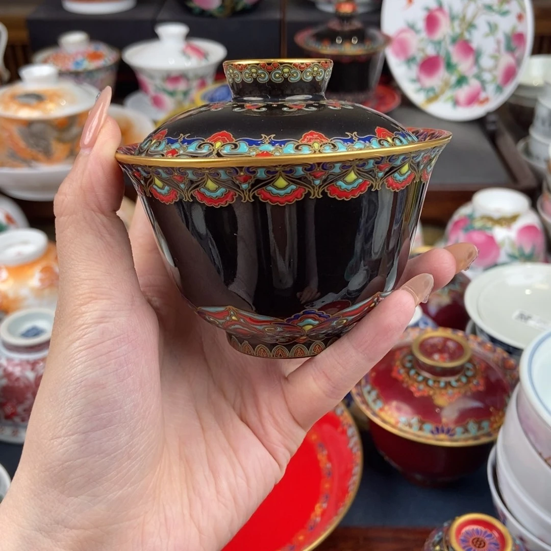 陶瓷艺术家的作品是一种非常感谢