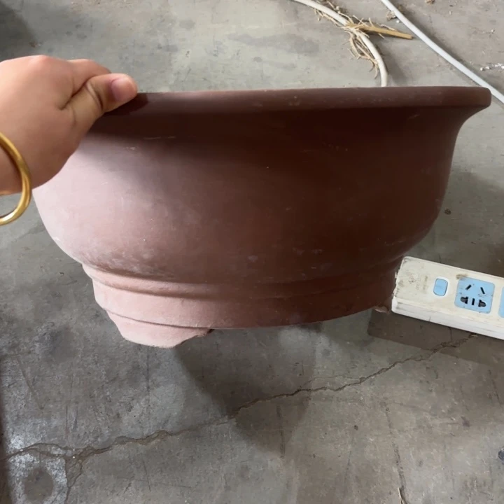 紫砂花盆110-3。  41-18