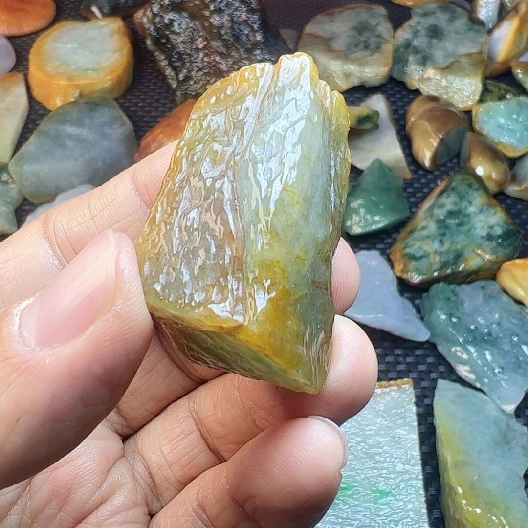 翡翠裸石缅甸翡翠