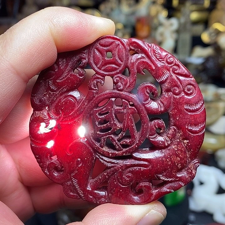 透闪石质玉未镶嵌颈饰