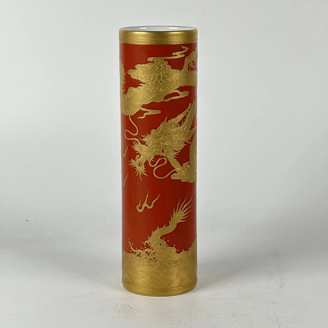 描金龙纹笔筒收藏鉴赏