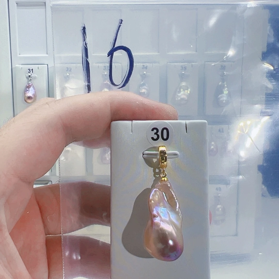 淡水珍珠颈饰合金