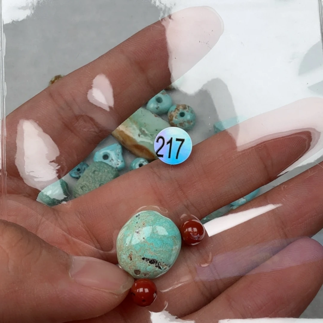 南红玛瑙未镶嵌珠宝奇石