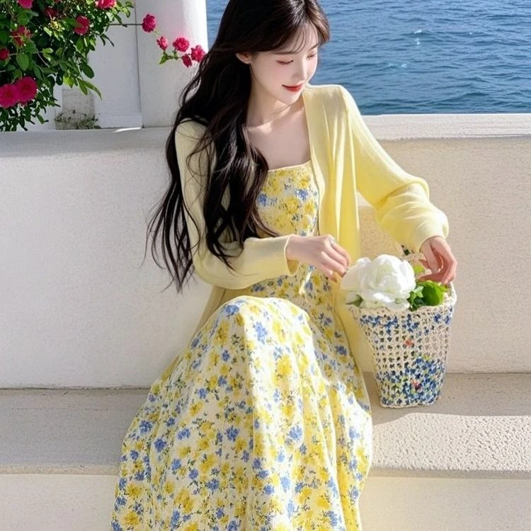 春季韩系穿搭套装女2025新款温柔风开衫上衣搭碎花连衣裙两件套