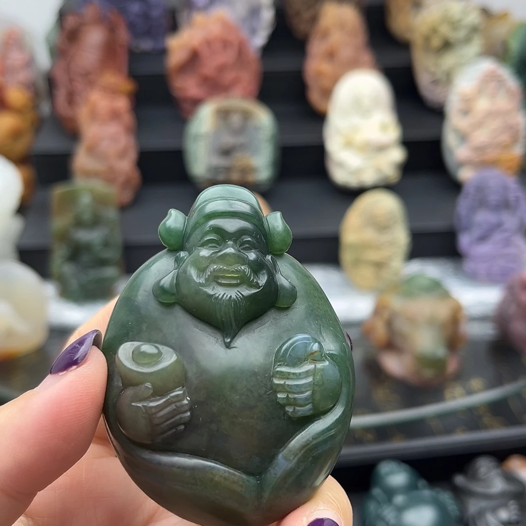 颈饰未镶嵌石英质玉
