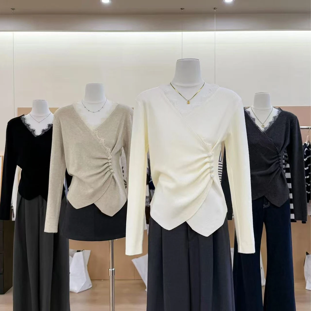 【FANFAN】秋冬V领蕾丝下摆交叉设计感显瘦针织打底衫上衣女