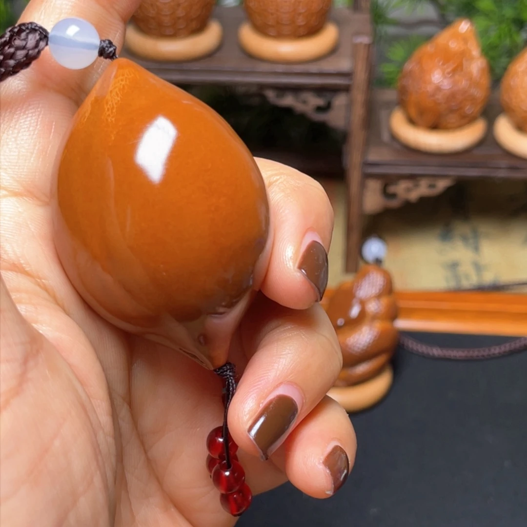 橄榄核吊坠蝴蝶37穿配