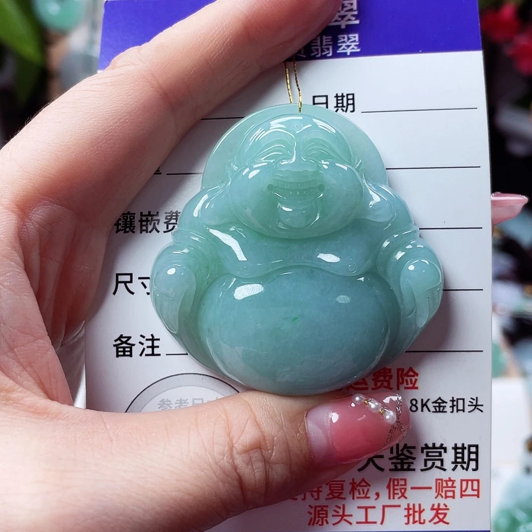 吴***鹤翡翠未镶嵌颈饰佛公