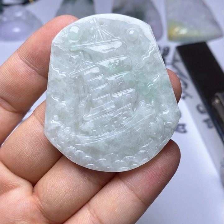 颈饰未镶嵌翡翠翡翠